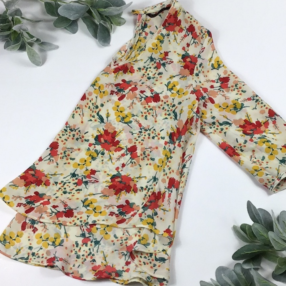 Zara > Floral Blouse Medium
